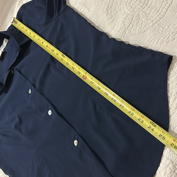 Gretchen Scott Small button down. 3/4 bell sleeve. Fitted - Picture 10 of 12